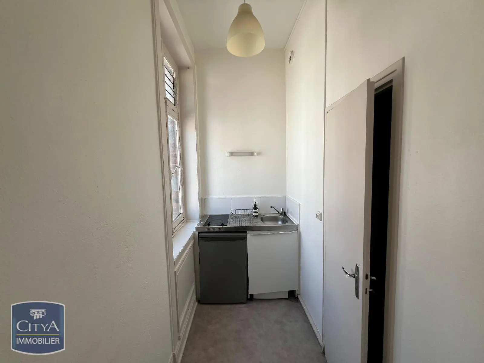 Photo 2 Appartement 1 pièce 31.6m²