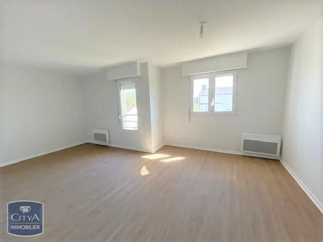 Photo 1 Appartement 1 pièce 32.71m²