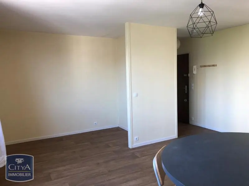 Photo 2 Appartement 1 pièce 34.44m²