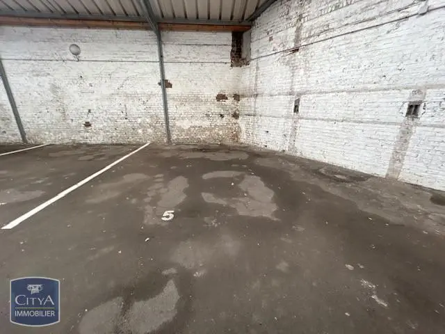 Photo 1 Parking