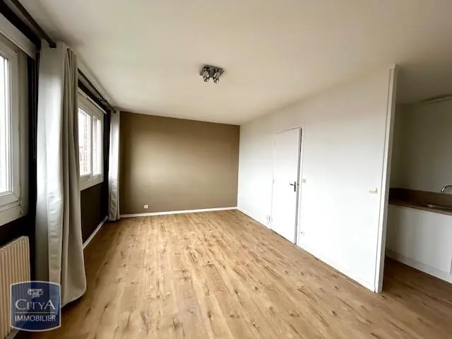 Photo 2 Appartement 1 pièce 28.88m²