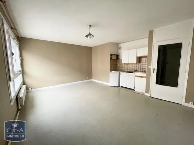 Photo 1 Appartement 1 pièce 29m²