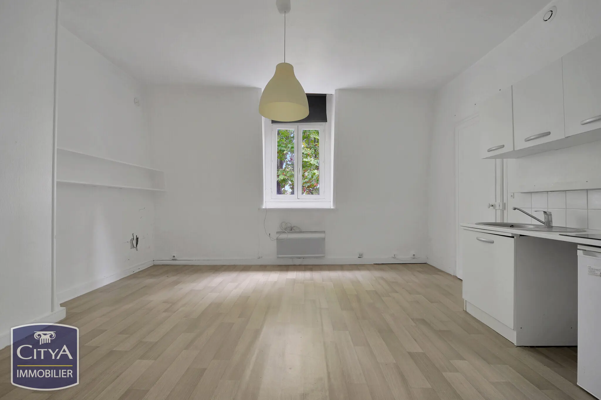 Photo 2 Appartement 1 pièce 24.7m²