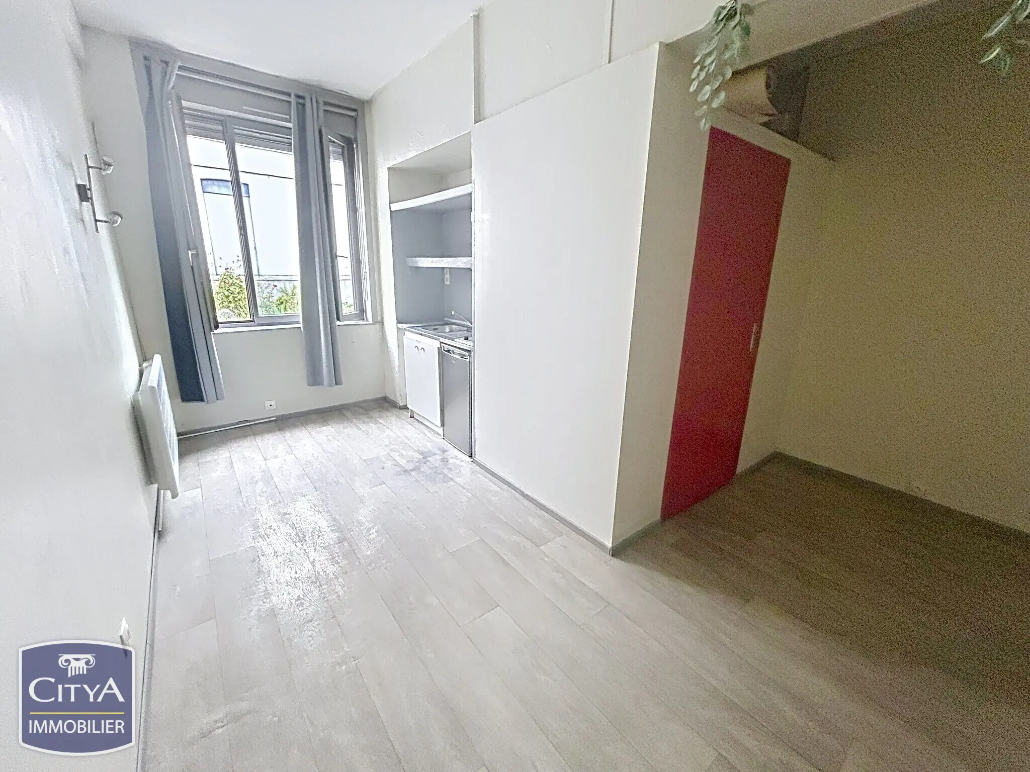 Photo 1 Appartement 1 pièce 18.26m²