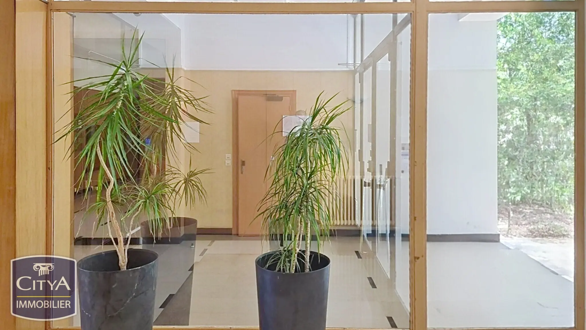Photo 3 Local Professionnel 117m²