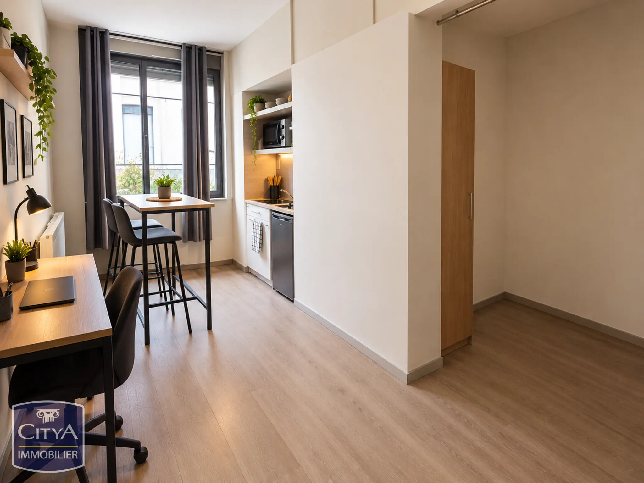 Photo 1 Appartement 1 pièce 18.26m²