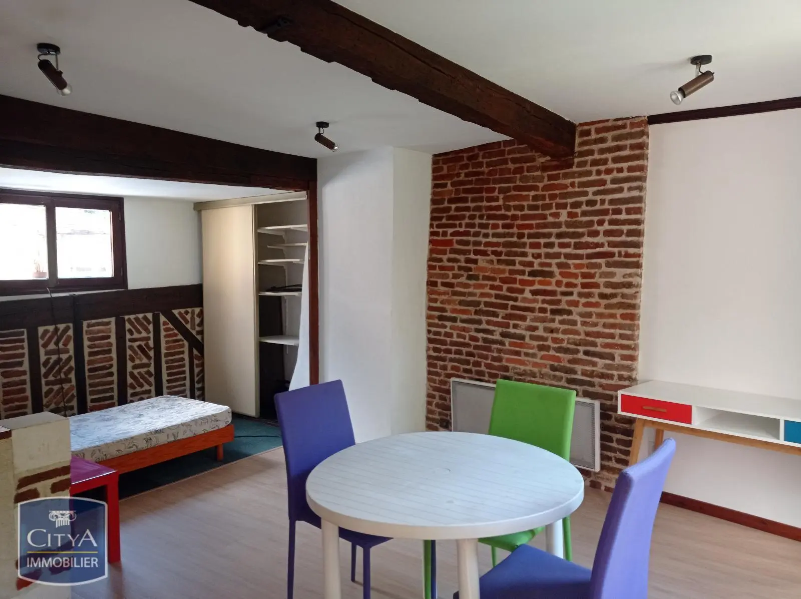 Photo 1 Appartement 1 pièce 24.49m²