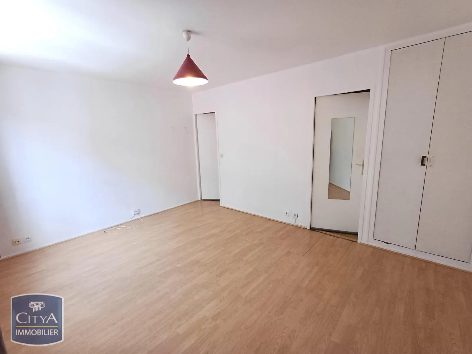 Photo 2 Appartement 1 pièce 25.1m²
