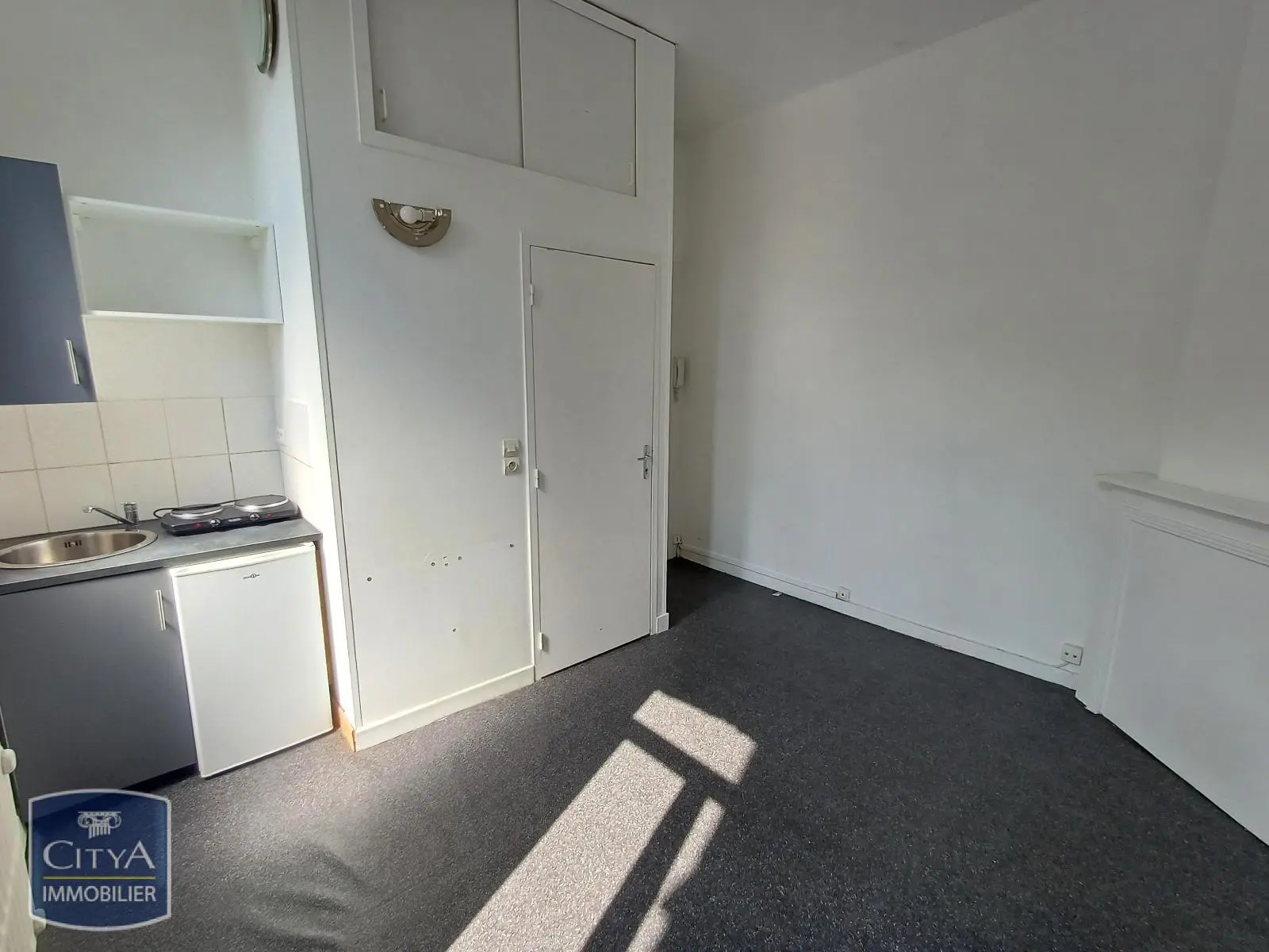 Photo 3 Appartement 1 pièce 12.35m²