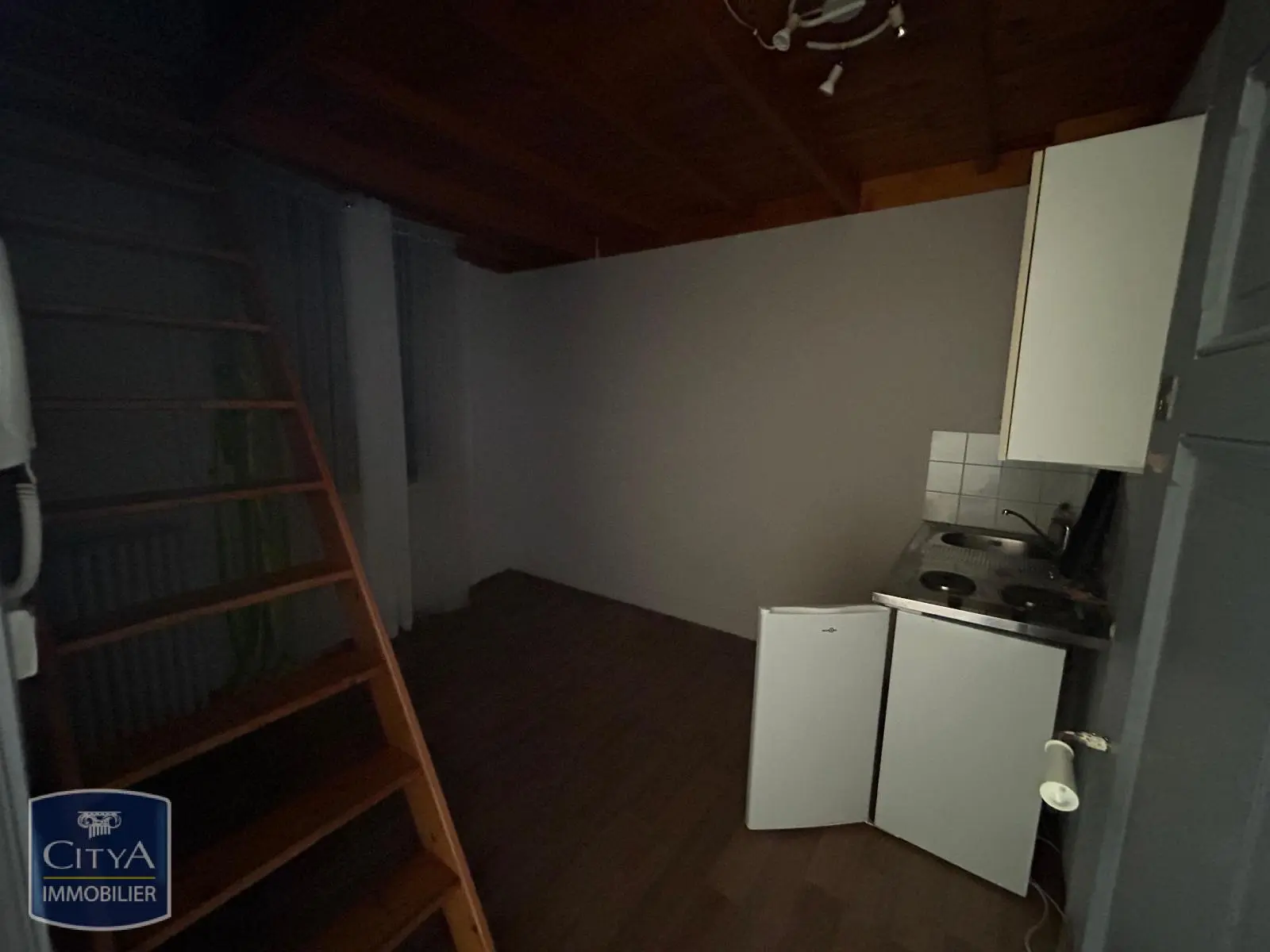 Photo 1 Appartement 1 pièce 14.46m²