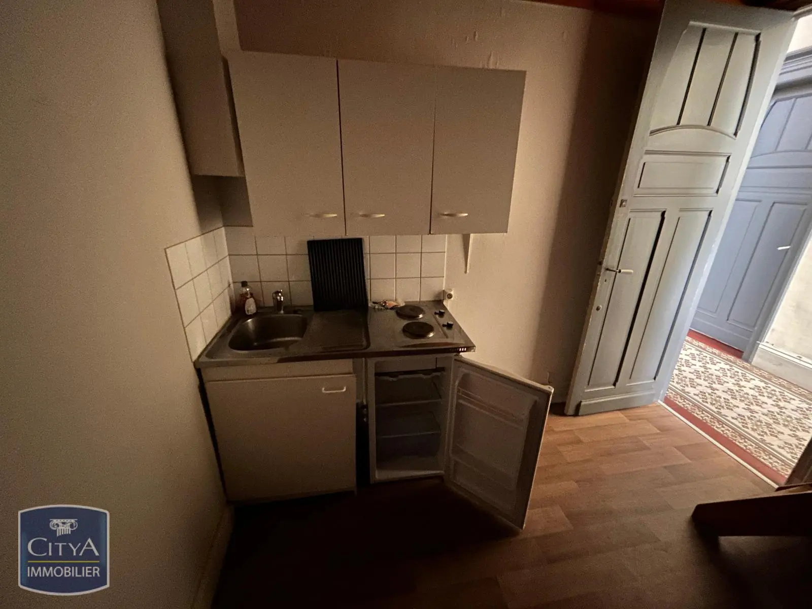 Photo 2 Appartement 1 pièce 14.46m²