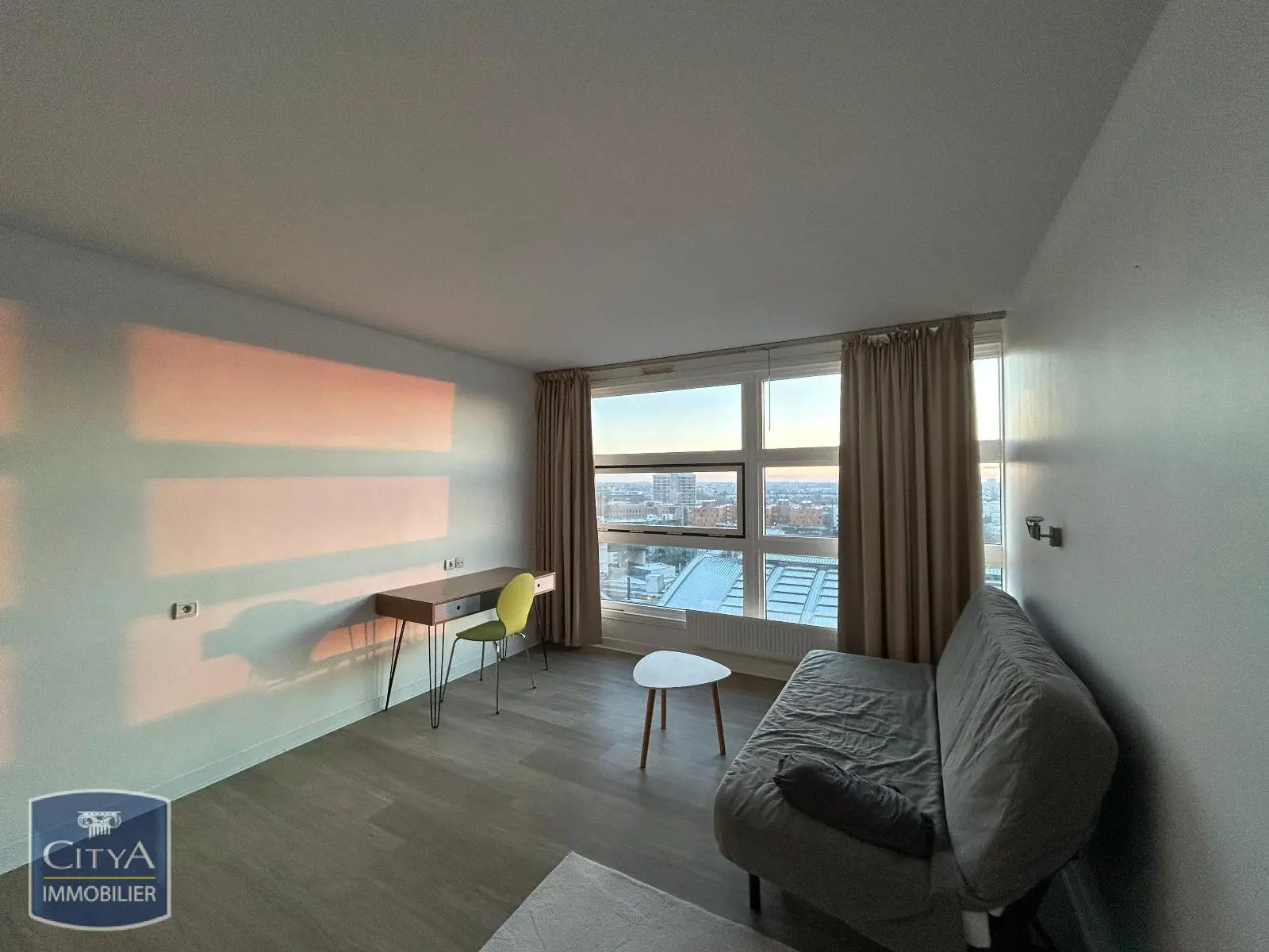 Photo 1 Appartement 1 pièce 27.12m²