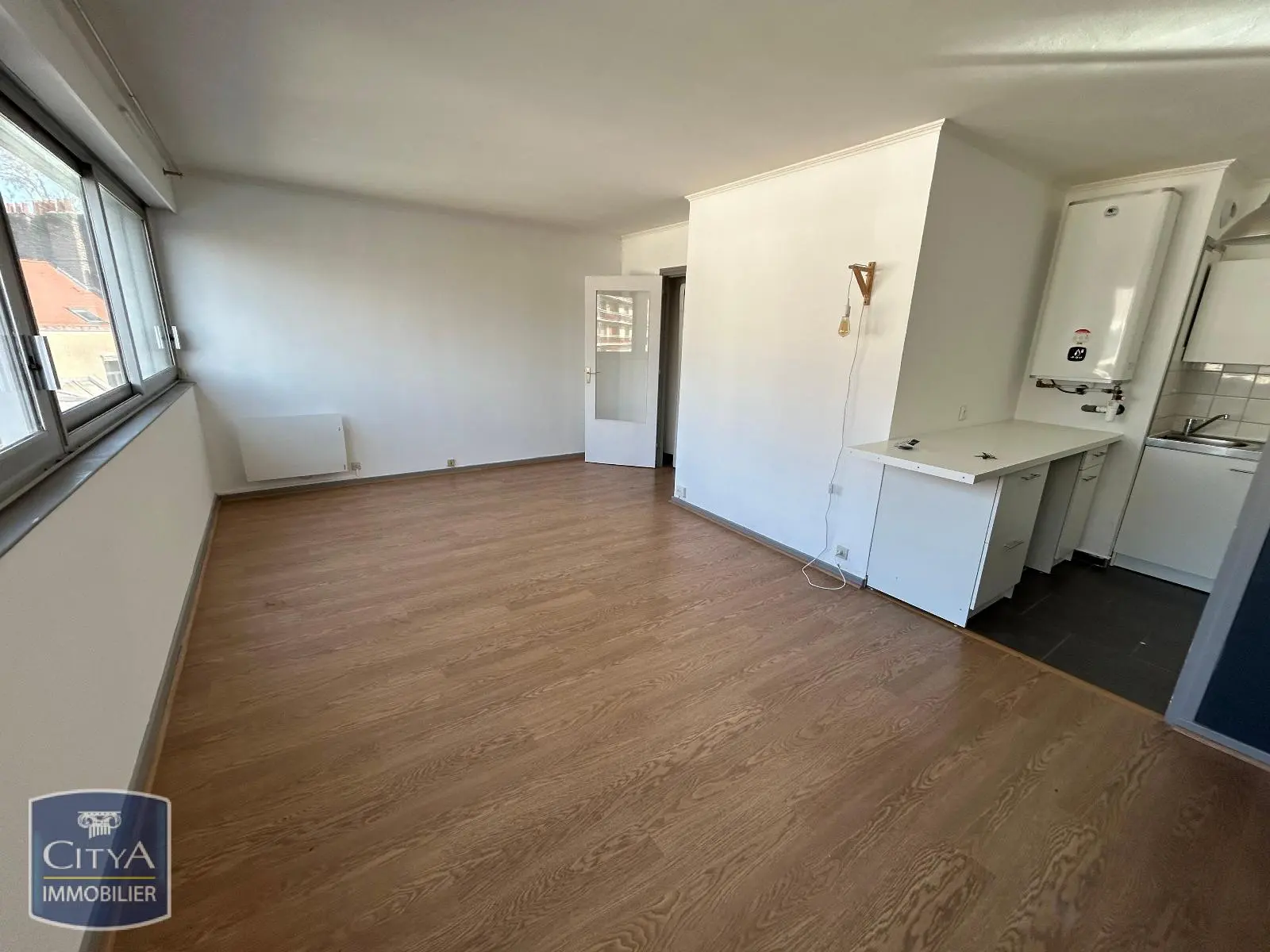 Photo 1 Appartement 1 pièce 31.96m²