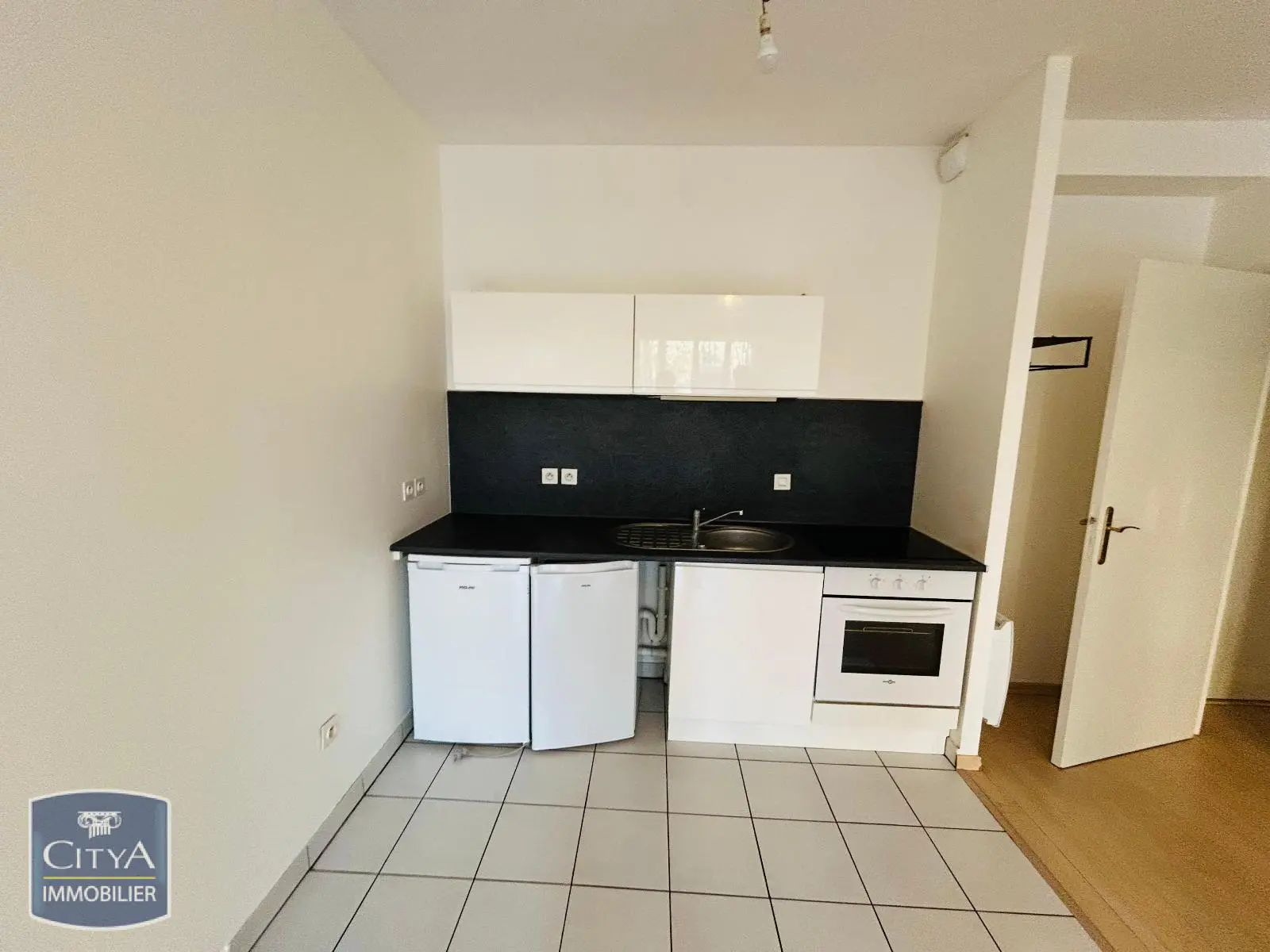 Photo 3 Appartement 1 pièce 37.4m²