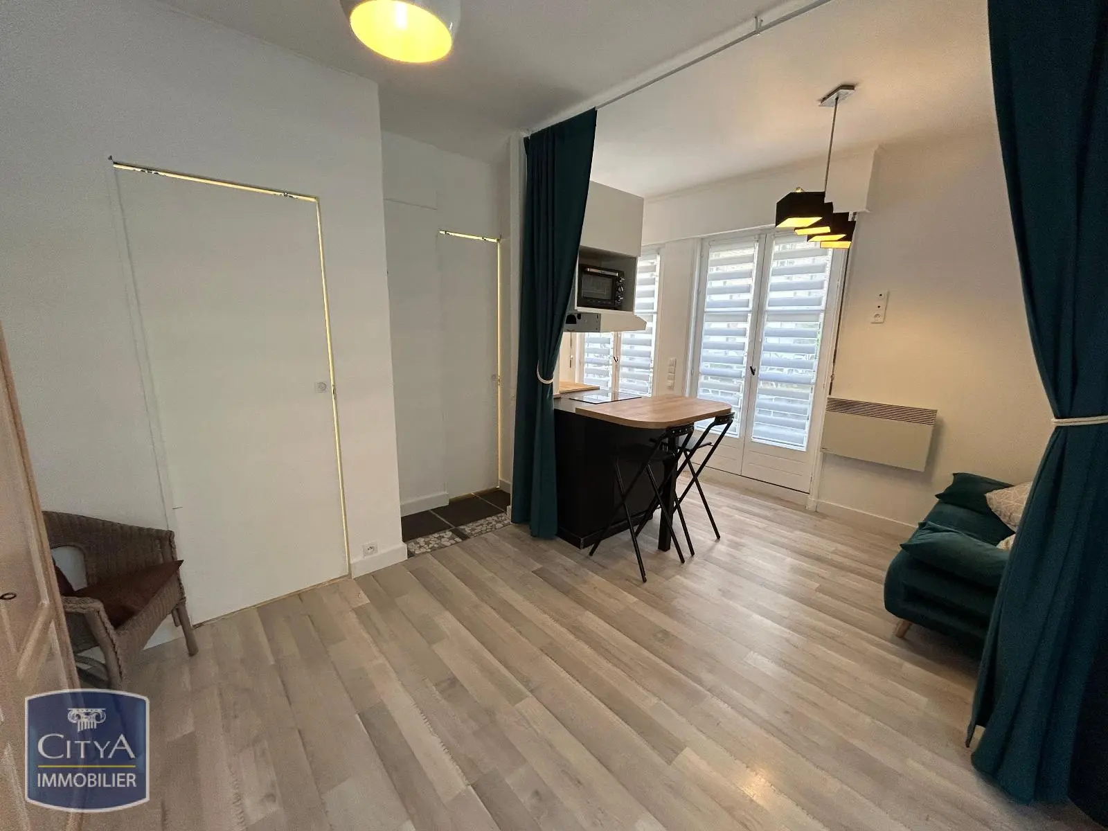 Photo 2 Appartement 1 pièce 25.74m²