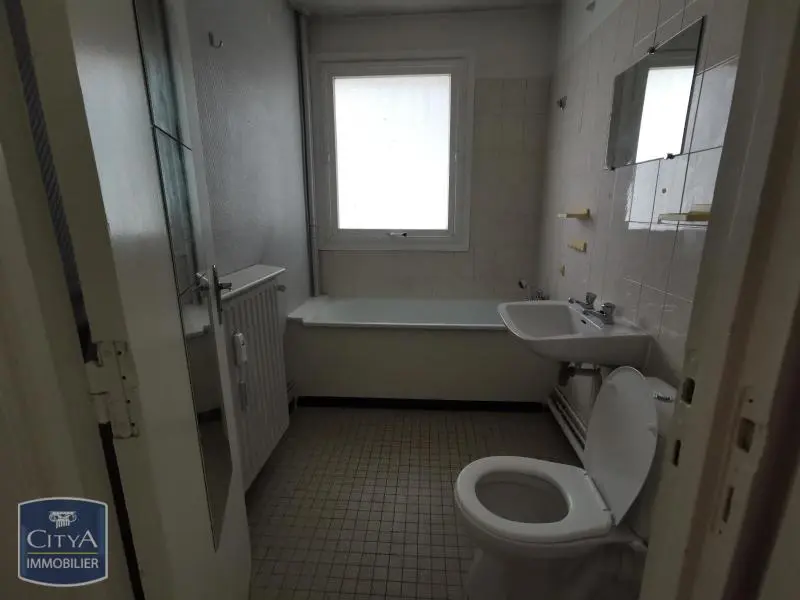 Photo 2 Appartement 1 pièce 28.6m²