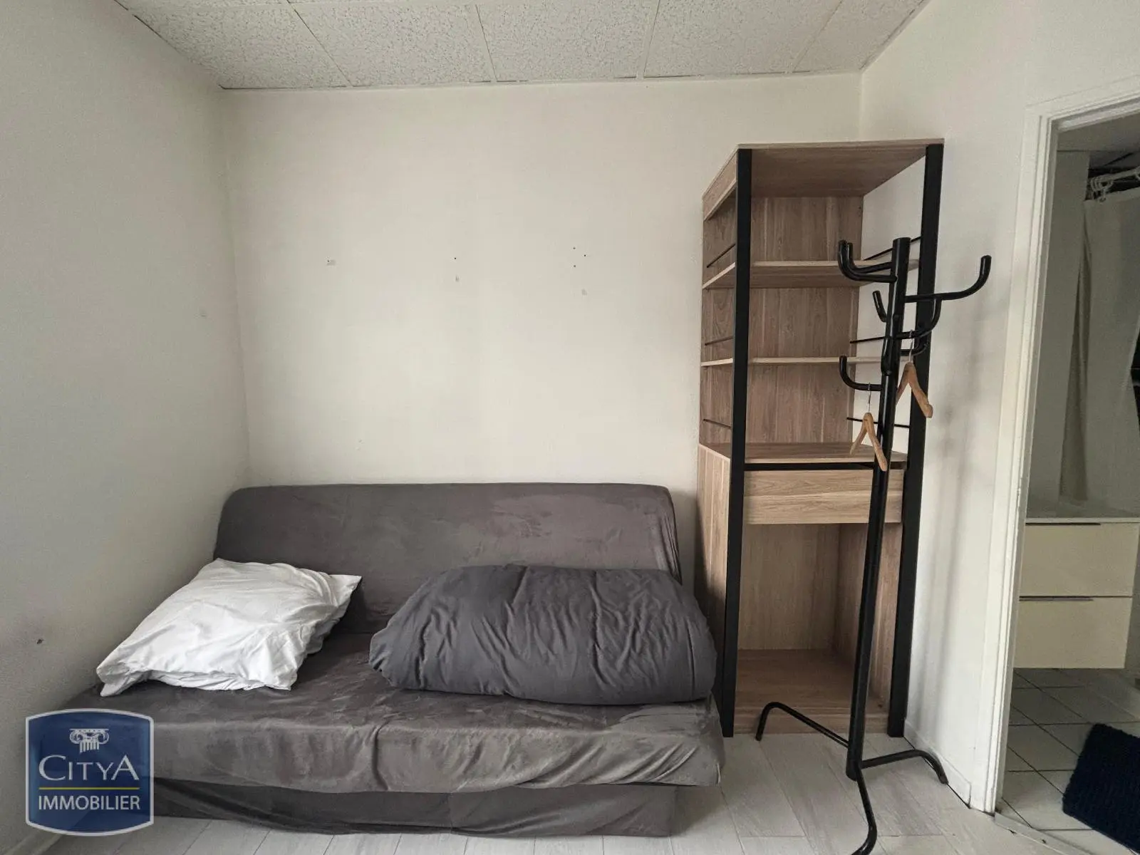 Photo 2 Appartement 1 pièce 15.25m²