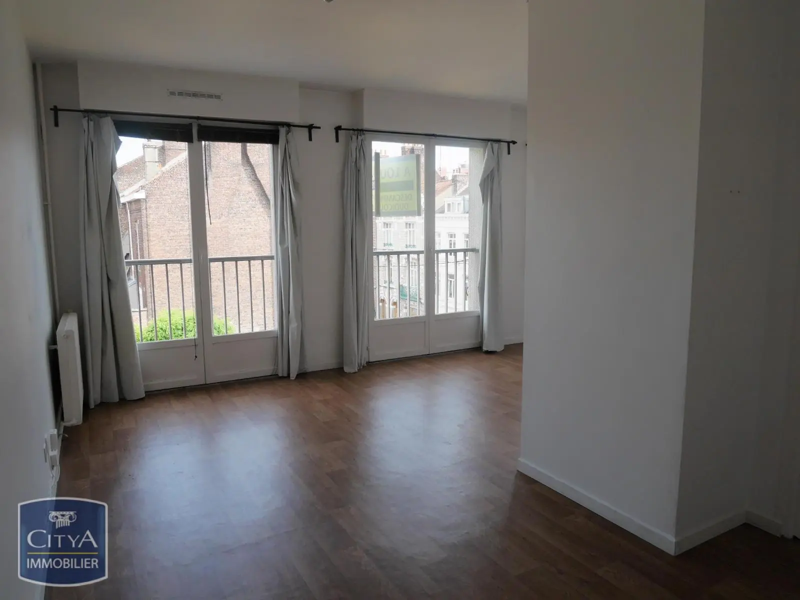 Photo 2 Appartement 1 pièce 30.07m²