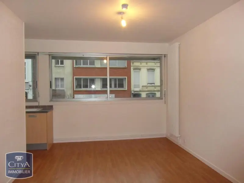 Photo 1 Appartement 1 pièce 25.35m²