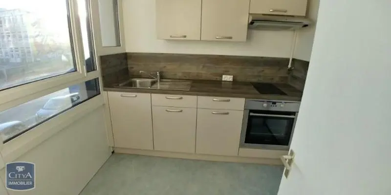 Photo 2 Appartement 1 pièce 27.91m²