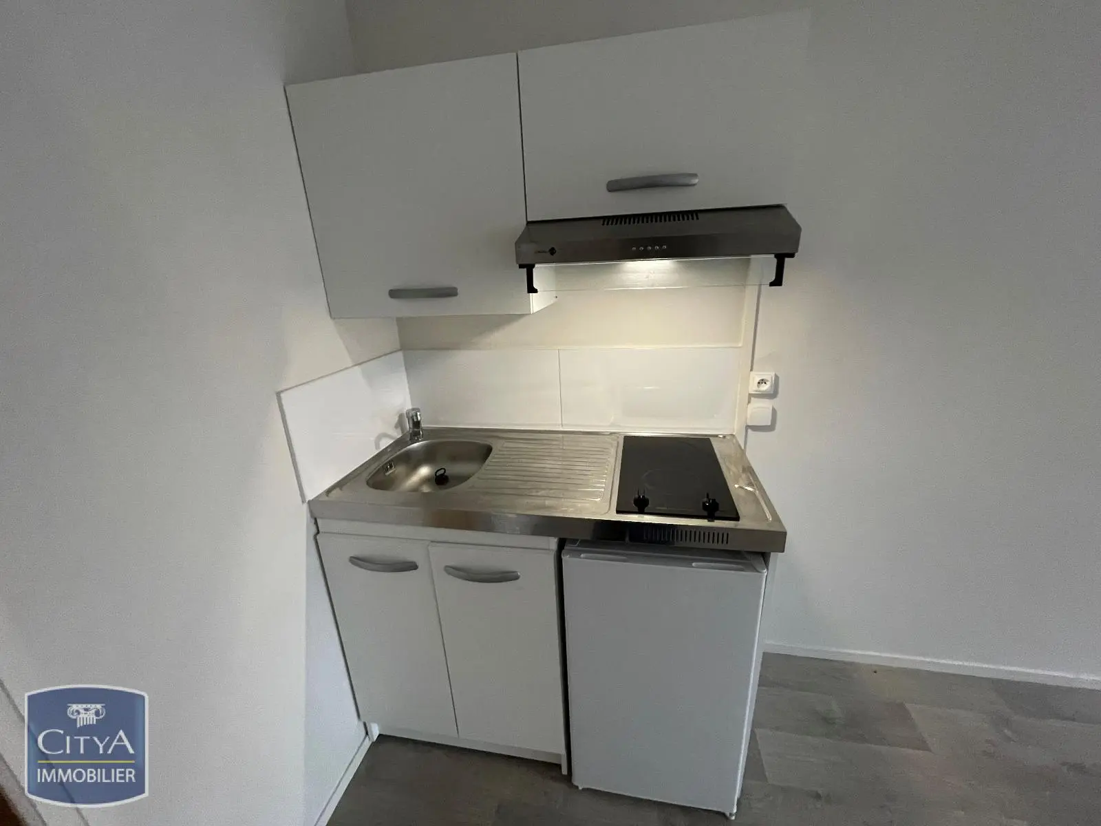 Photo 3 Appartement 1 pièce 22.84m²