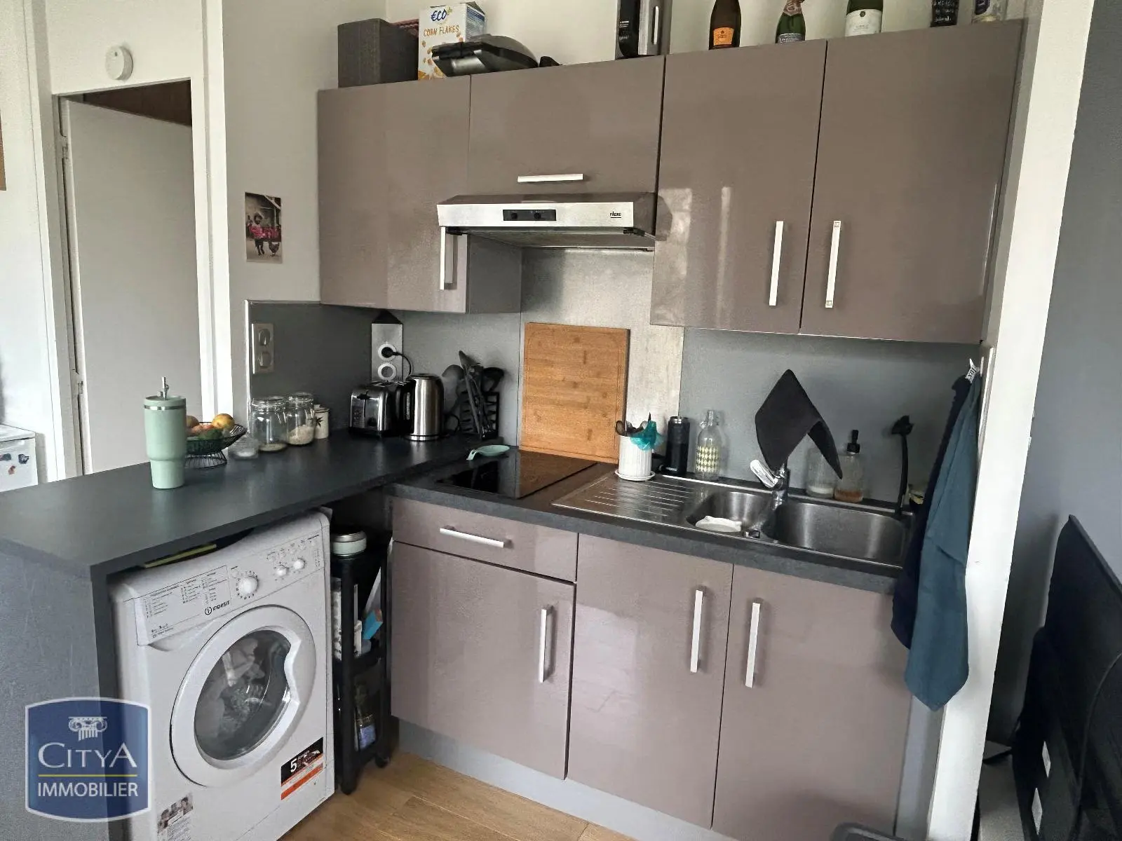 Photo 3 Appartement 1 pièce 28.07m²