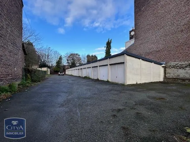 Photo 3 Parking