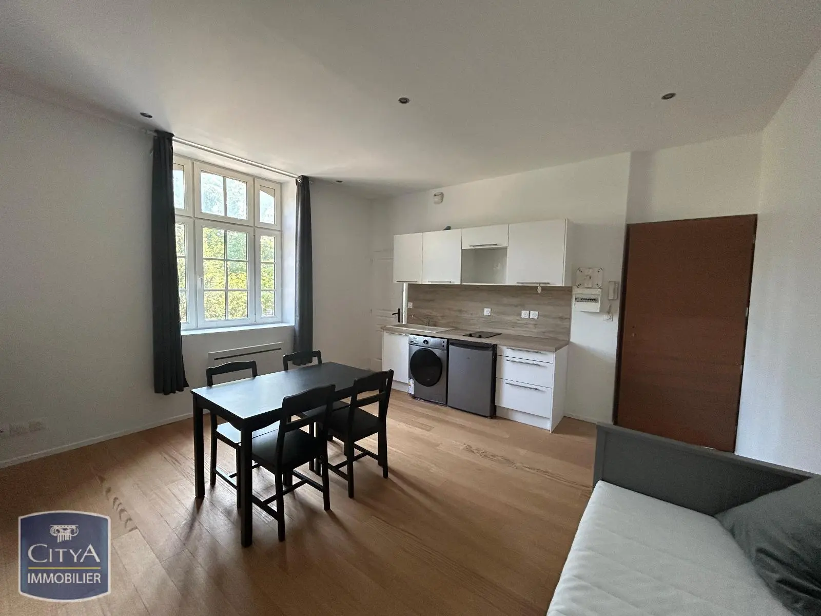 Photo 1 Appartement 1 pièce 26m²