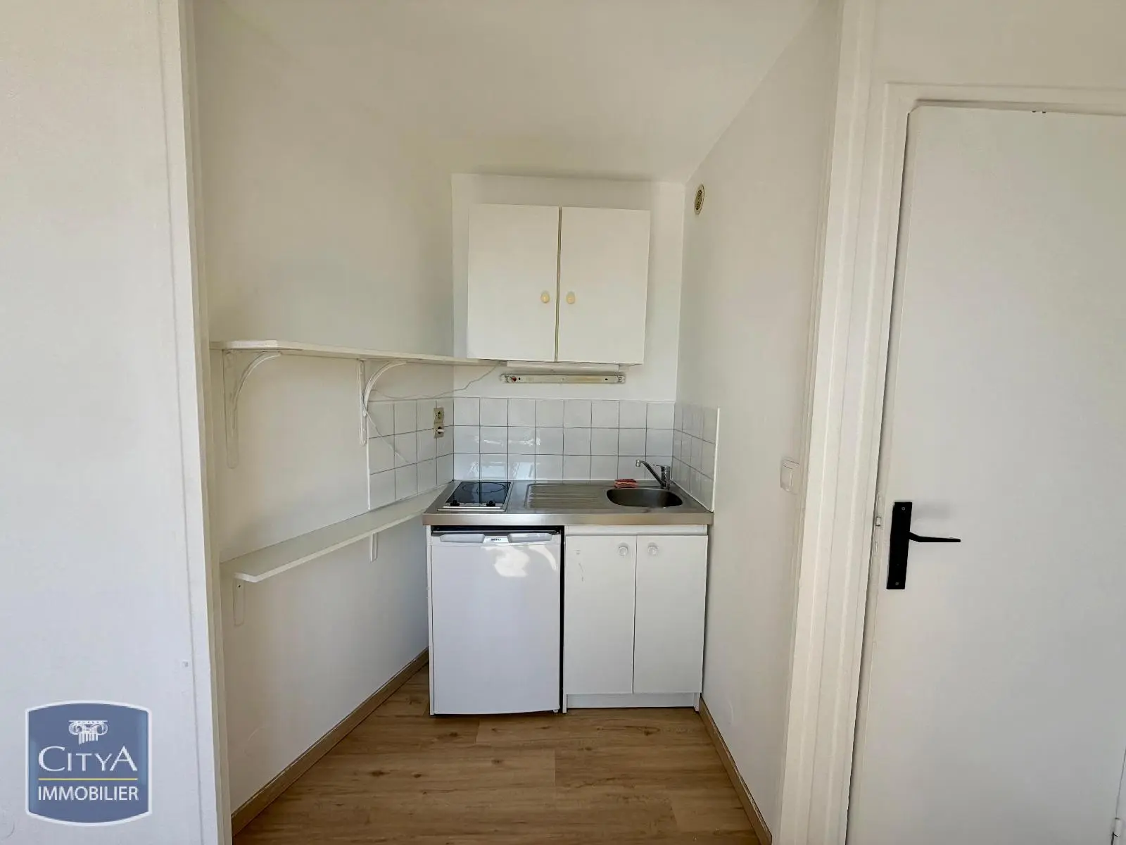 Photo 3 Appartement 1 pièce 22.27m²