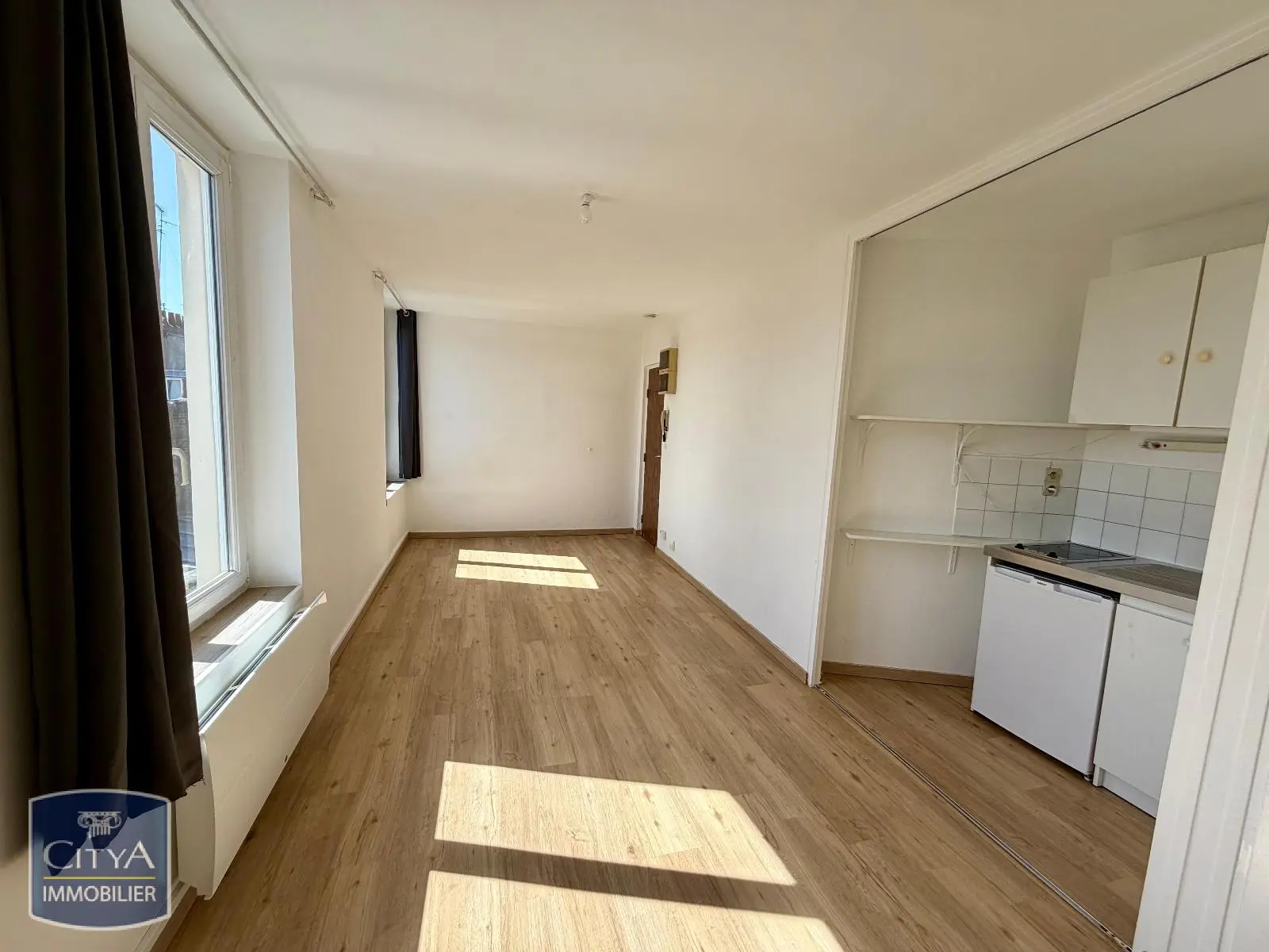 Photo 2 Appartement 1 pièce 22.27m²