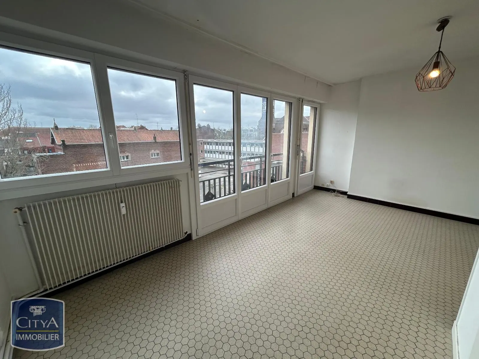 Photo 1 Appartement 1 pièce 28.24m²