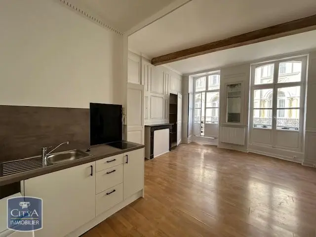 Photo 1 Appartement 1 pièce 32.03m²