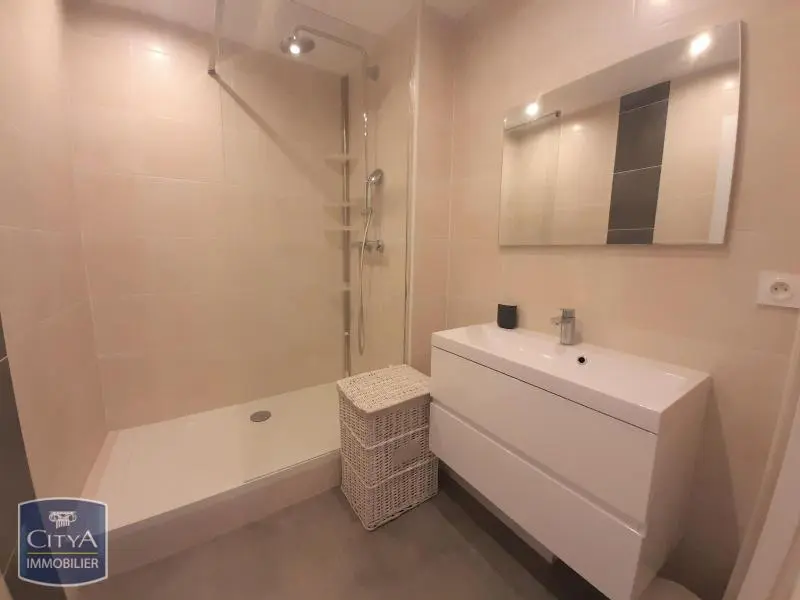 Photo 7 Appartement 1 pièce 31.84m²
