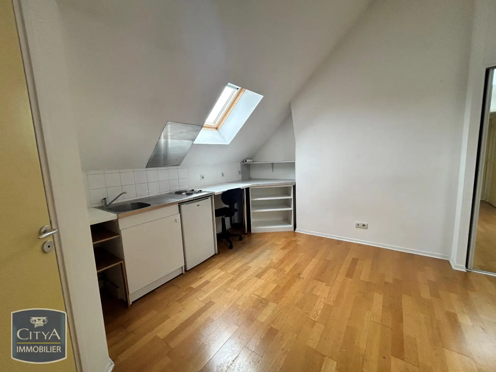 Photo 2 Appartement 1 pièce 19.8m²