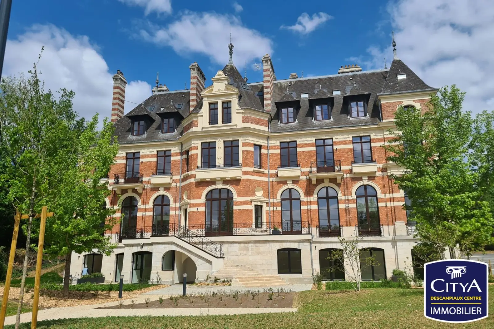 Photo 0 Le Château de la roseraie Hem