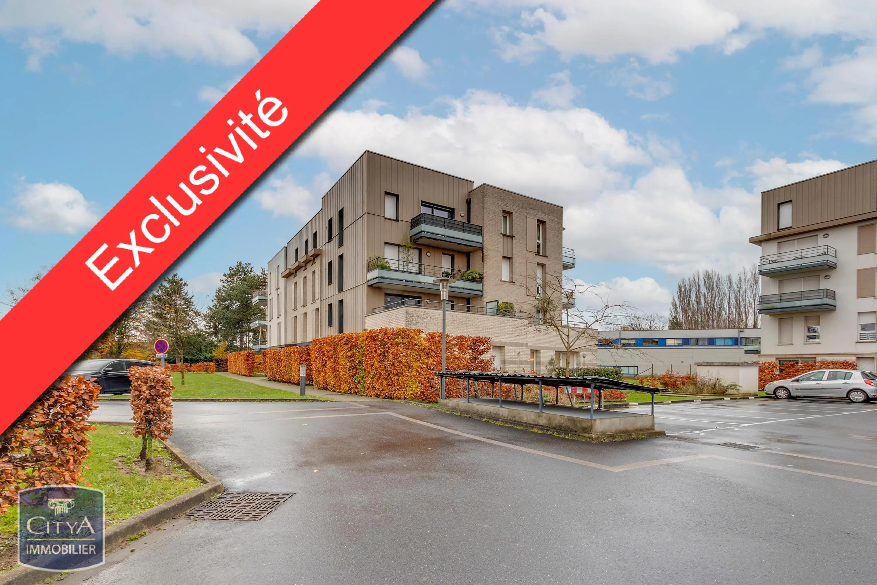 Photo 1 Parking 16m²