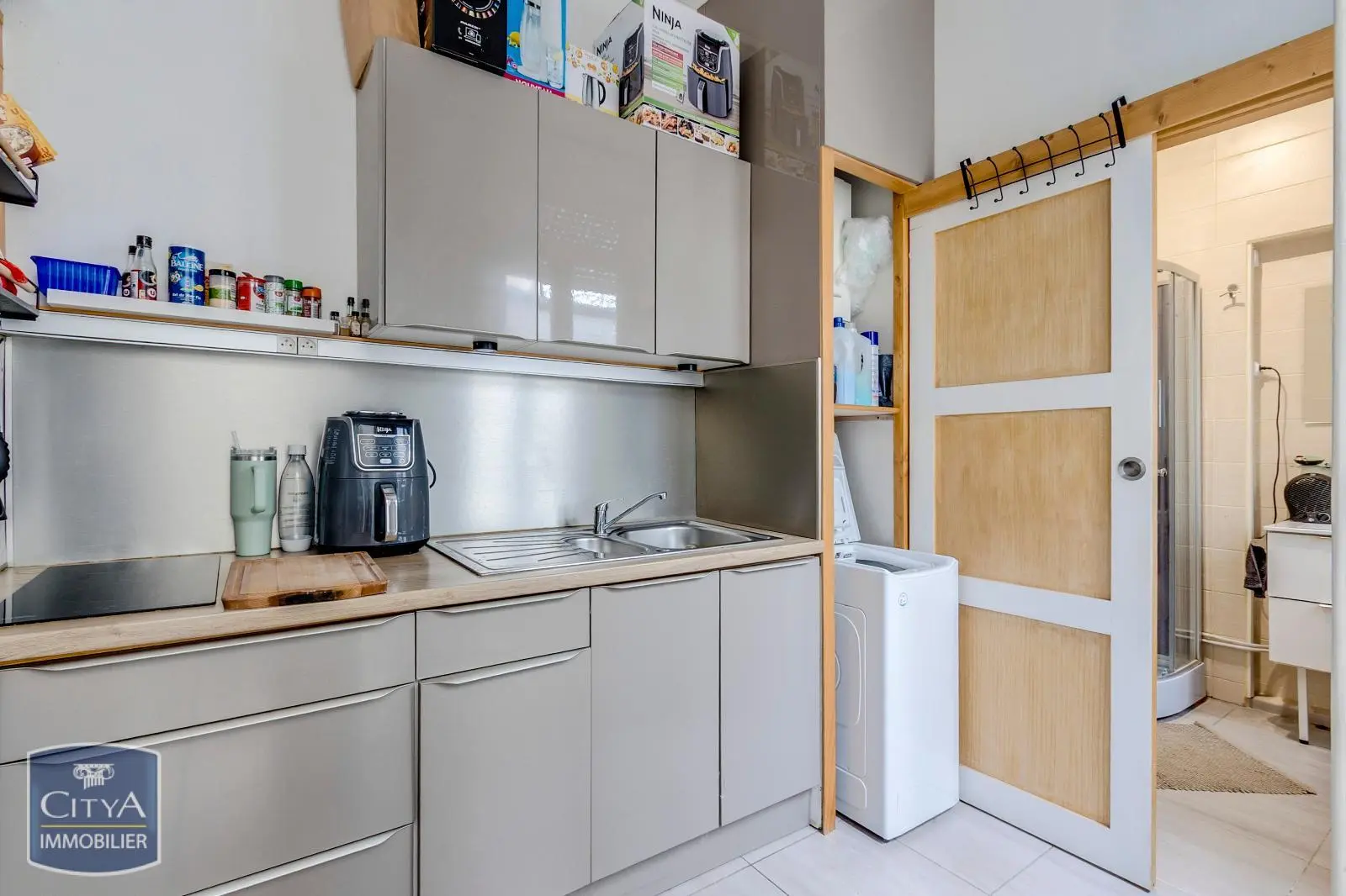 Photo 3 Immeuble 150m²