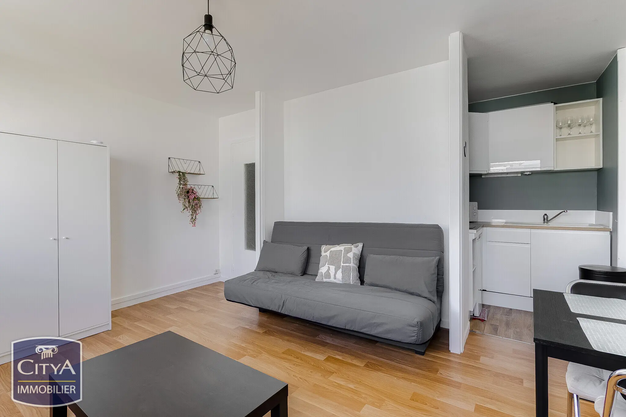 Photo 2 Appartement 1 pièce 25.8m²