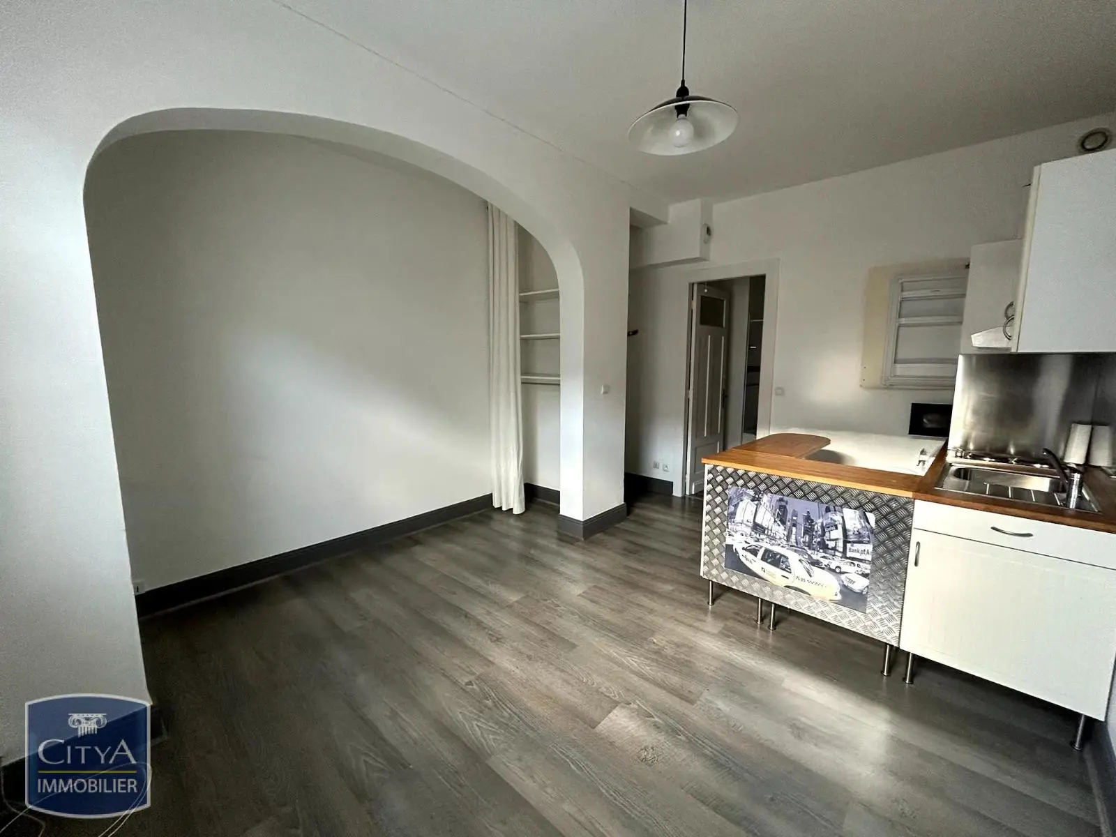 Photo 3 Appartement 1 pièce 23.53m²