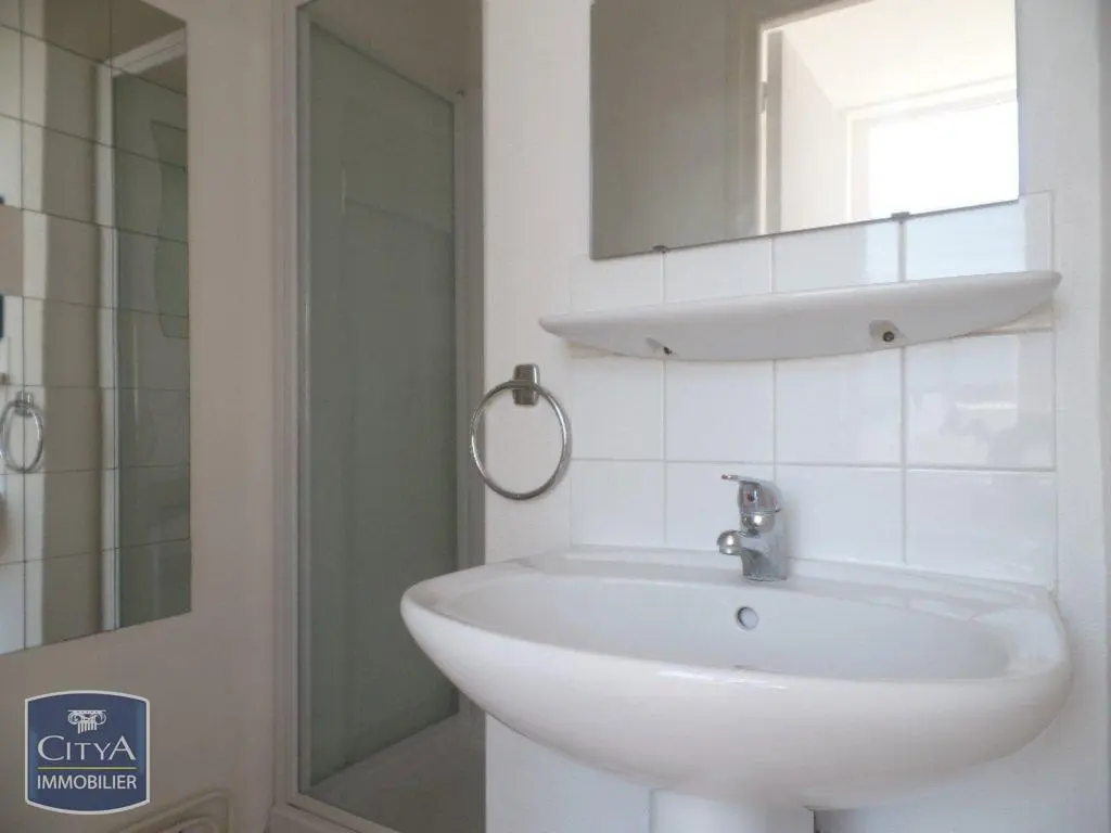 Photo 3 Appartement 1 pièce 23.72m²