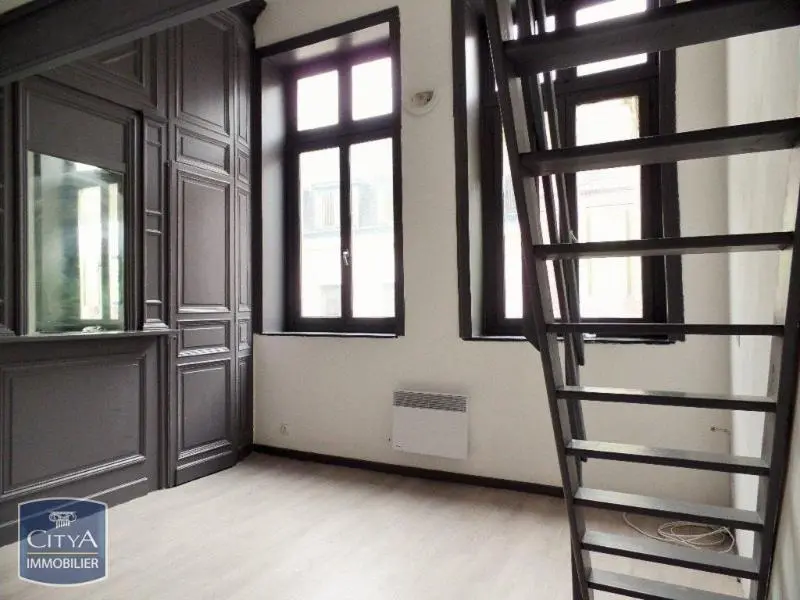 Photo 1 Appartement 1 pièce 15m²