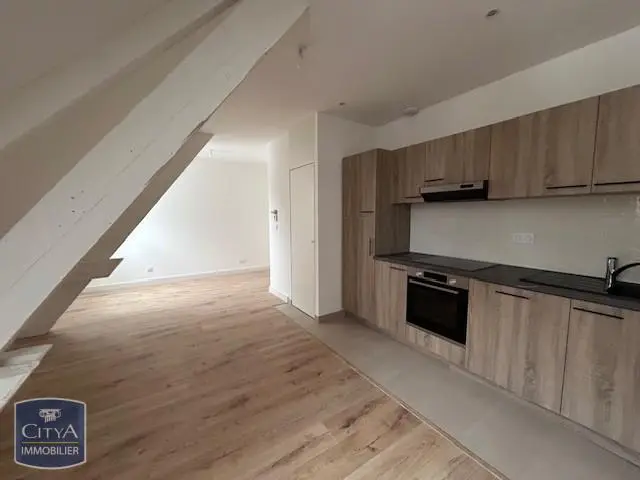 Photo 2 Appartement 1 pièce 33.8m²