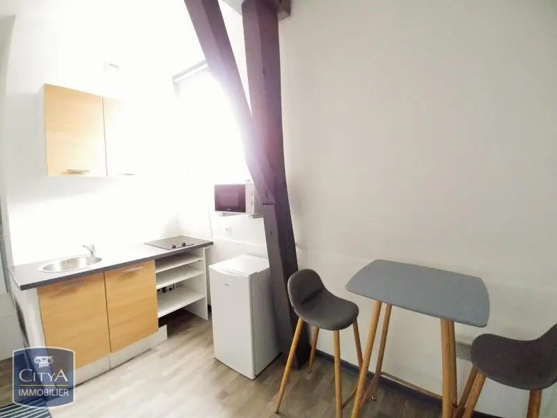 Photo 2 Appartement 1 pièce 28.56m²