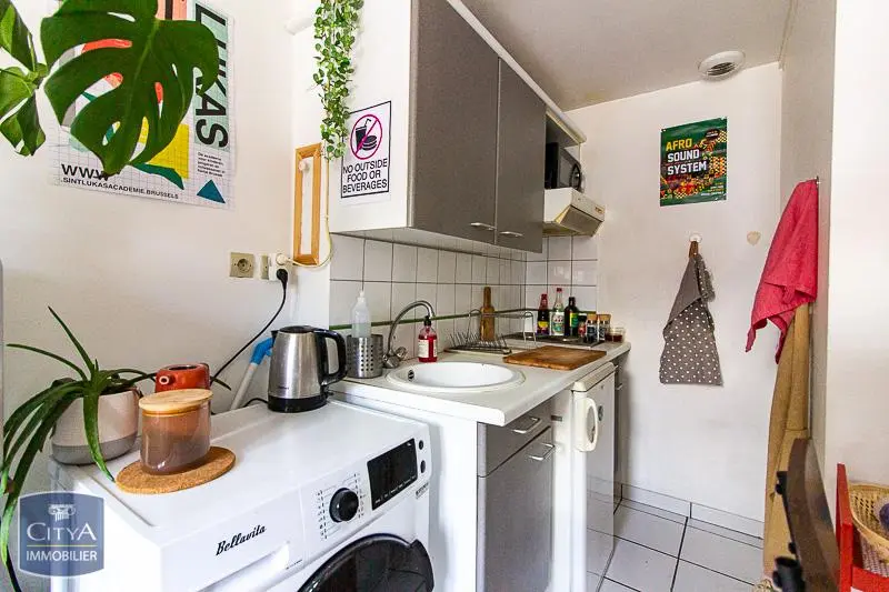 Photo 2 Appartement 1 pièce 21.83m²