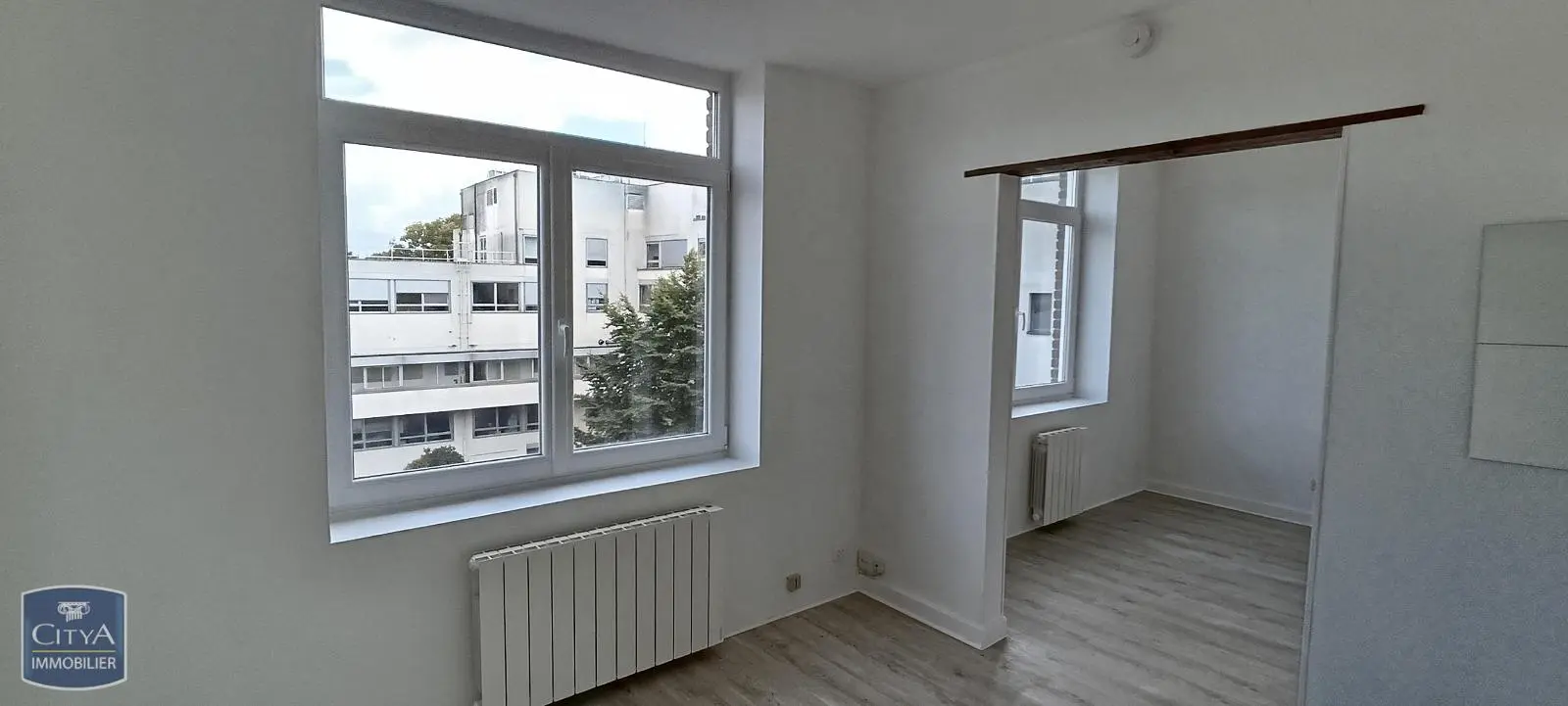 Photo 1 Appartement 1 pièce 24m²