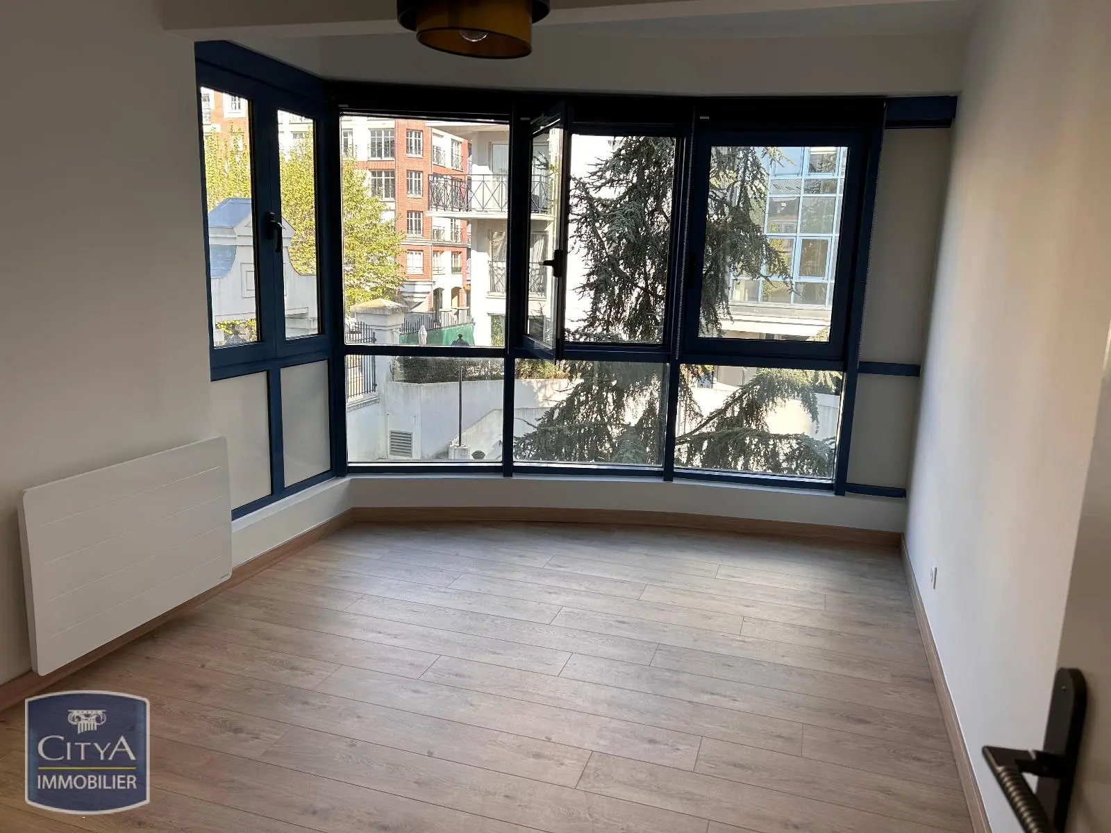 Photo 4 Appartement 4 pièces 91.44m²
