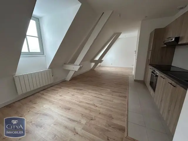 Photo 1 Appartement 1 pièce 33.8m²