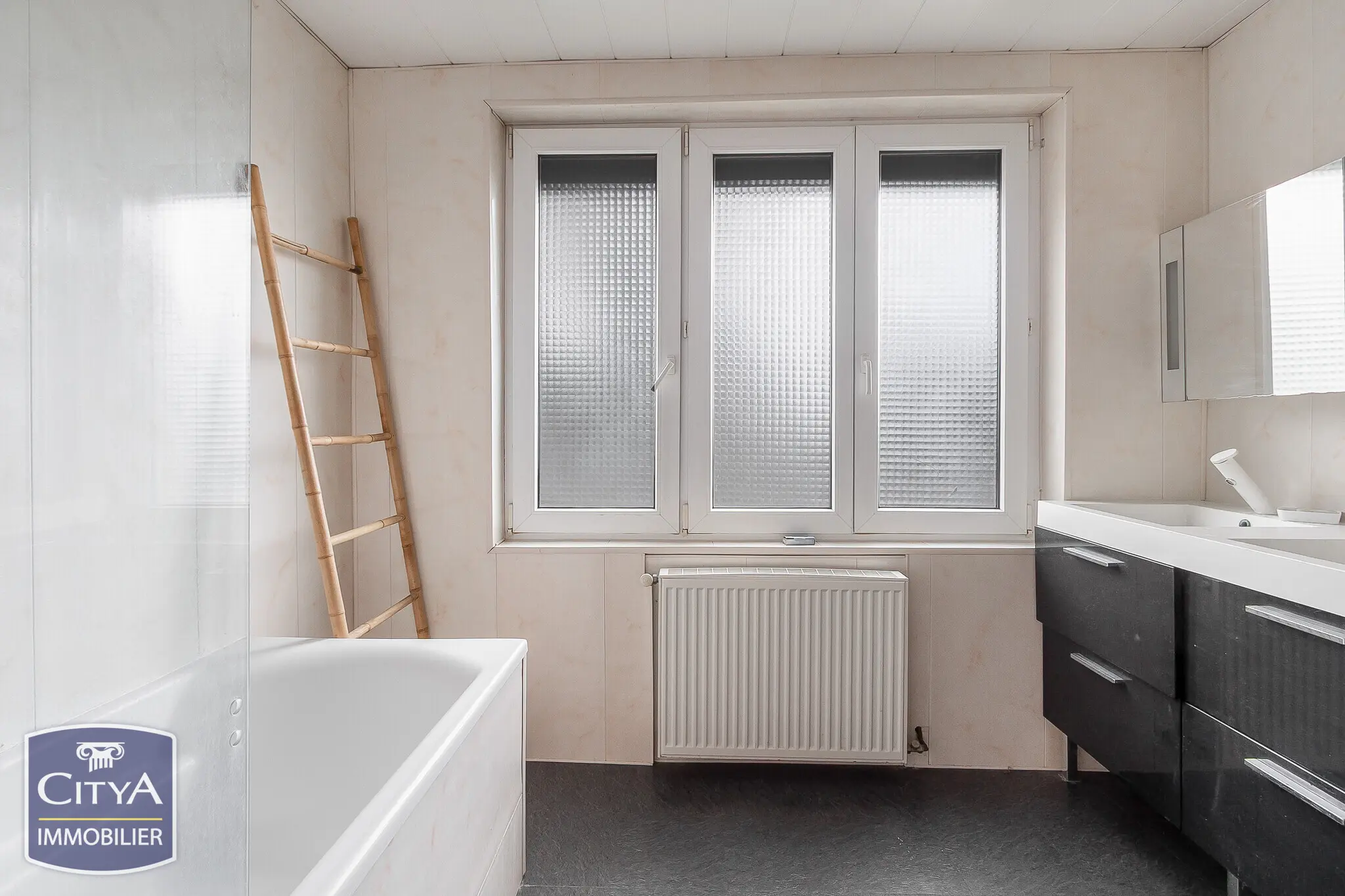 Photo 8 Maison 6 pièces 142m²