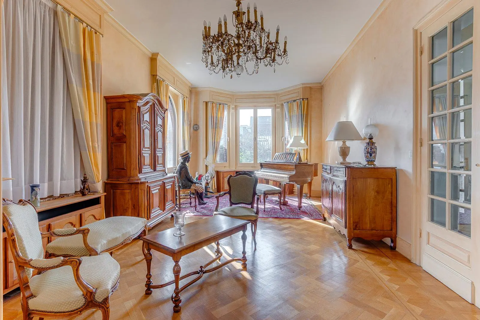 Photo 2 Maison 7 pièces 210m²