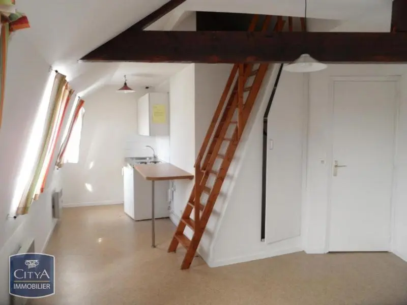 Photo 1 Appartement 1 pièce 21.63m²